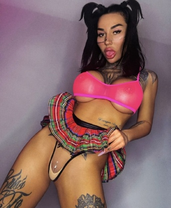 Эксклюзивные отношения с горячей красавицей, готовой исполнить самые смелые фантазии. Отличный вариант для истинного ценителя красоты и страсти. Звони, дорогой! 697, 27 лет